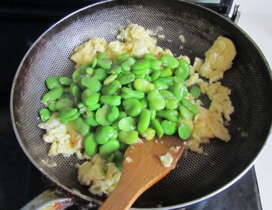 鸡蛋蚕豆米